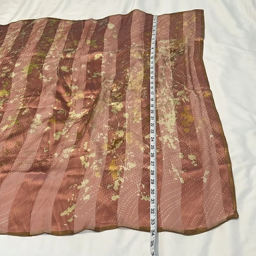 100% silk pink print scarf EUC perfect for every wardrobe so many ways to style